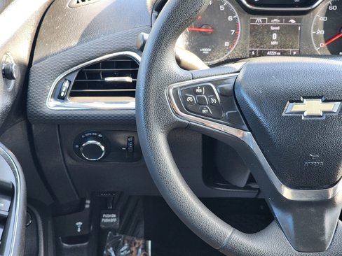 Used 2019 Chevrolet Cruze LT w/ Convenience Package image 12