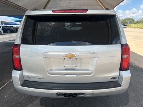 Used 2019 Chevrolet Suburban LT w/ LT Signature Package image 6