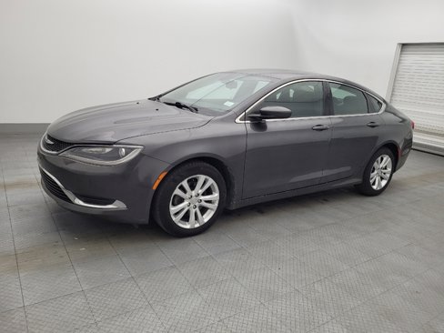 Used 2015 Chrysler 200 Limited image 2