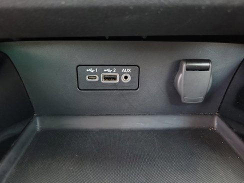 Used 2024 Nissan Altima 2.5 SV image 15