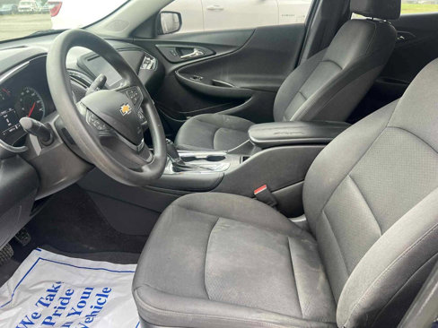 Used 2016 Chevrolet Malibu LT image 7
