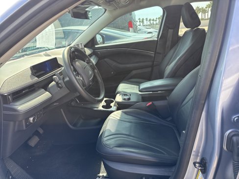Used 2022 Ford Mustang Mach-E Premium image 5
