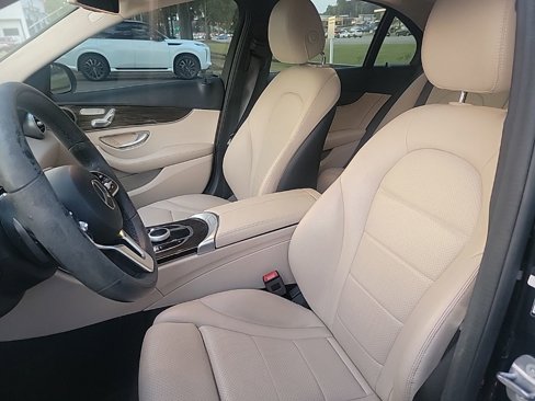 Used 2019 Mercedes-Benz C 300 Sedan image 6