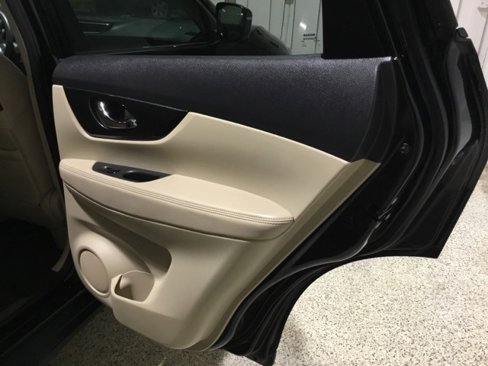 Used 2016 Nissan Rogue SL image 44