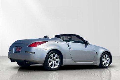 Used 2004 Nissan 350Z Enthusiast image 5
