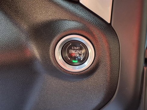 Used 2021 Chevrolet Silverado 1500 LT image 22