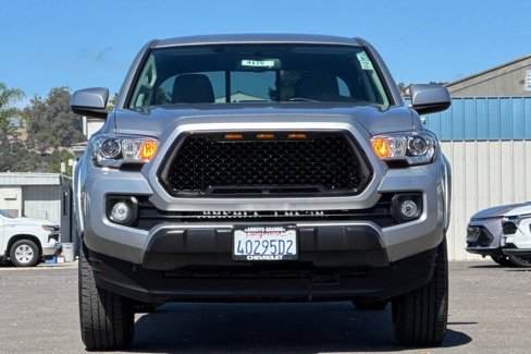 Used 2017 Toyota Tacoma SR5 w/ Tow Package image 10