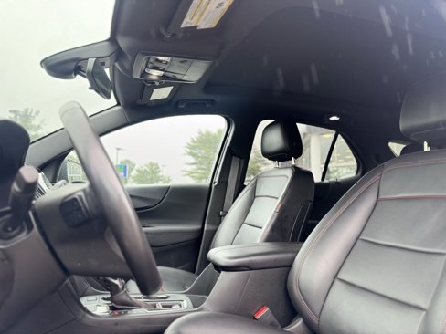 Used 2022 Chevrolet Equinox RS w/ RS Leather Package image 17