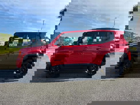 Used 2022 Jeep Renegade Sport image 7