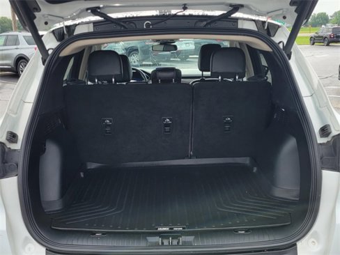 Used 2020 Ford Escape Titanium image 14