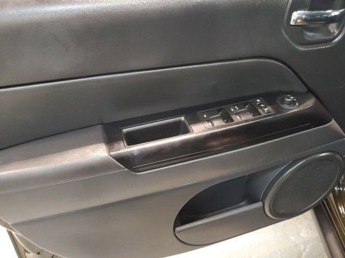 Used 2016 Jeep Patriot 75th Anniversary w/ Power Value Group image 11