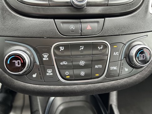 Used 2024 Chevrolet Malibu LT image 36