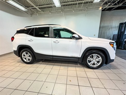 Certified 2022 GMC Terrain SLE w/ Driver Convenience Package image 6