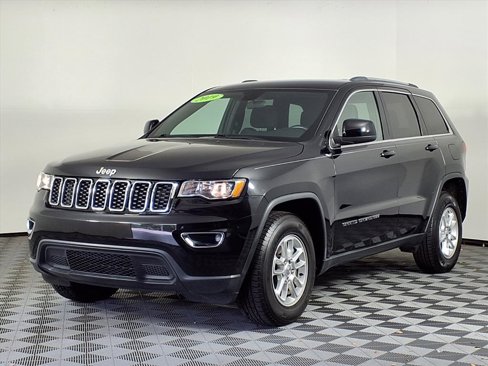 Used 2019 Jeep Grand Cherokee Laredo image 3