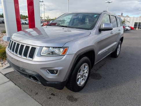 Used 2014 Jeep Grand Cherokee Laredo w/ All Weather Capability Group image 2