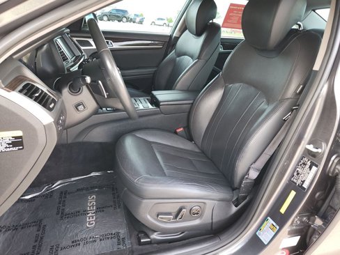 Used 2017 Genesis G80 3.8 image 12