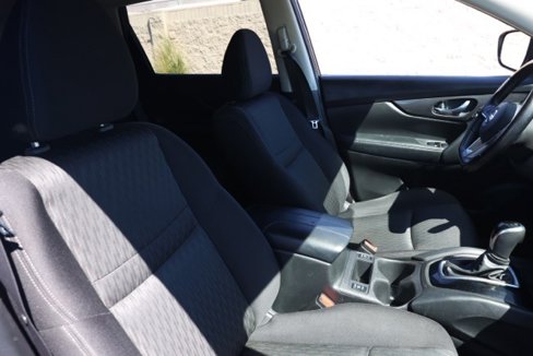 Used 2020 Nissan Rogue SV w/ Sun & Sound Touring Package image 21
