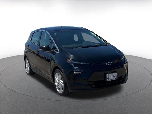 Used 2023 Chevrolet Bolt LT w/ Driver Confidence Package image 3