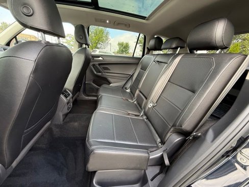 Used 2020 Volkswagen Tiguan SE R-Line image 25