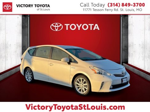Used 2012 Toyota Prius V Five image 1