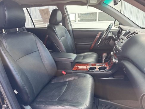 Used 2013 Toyota Highlander Limited image 33