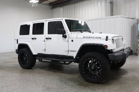 Used 2016 Jeep Wrangler Unlimited Rubicon w/ Max Tow Package image 2