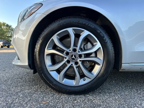 Used 2018 Mercedes-Benz C 300 4MATIC Sedan image 11