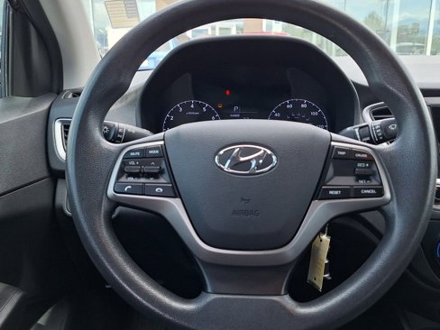 Used 2020 Hyundai Accent SE image 11