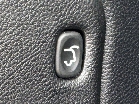 Used 2018 Jeep Grand Cherokee Altitude image 28
