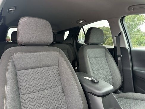 Used 2023 Chevrolet Equinox LT image 8