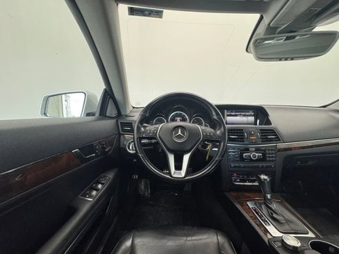 Used 2013 Mercedes-Benz E 350 Cabriolet image 21
