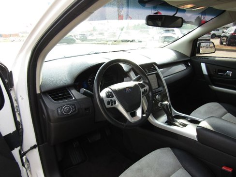 Used 2014 Ford Edge SEL w/ Equipment Group 205A image 9