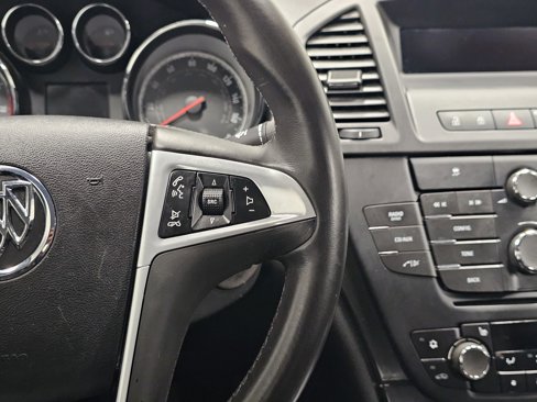 Used 2011 Buick Regal CXL image 19