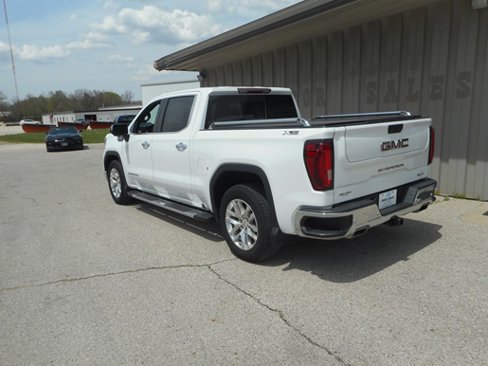 Used 2020 GMC Sierra 1500 SLT w/ SLT Premium Plus Package image 3