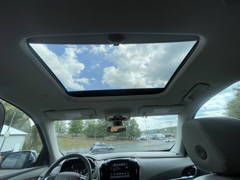 Used 2018 Chevrolet Traverse LT image 26