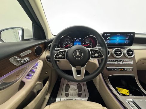 Certified 2022 Mercedes-Benz GLC 300 image 22