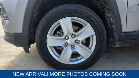 Used 2022 Jeep Compass Latitude image 7