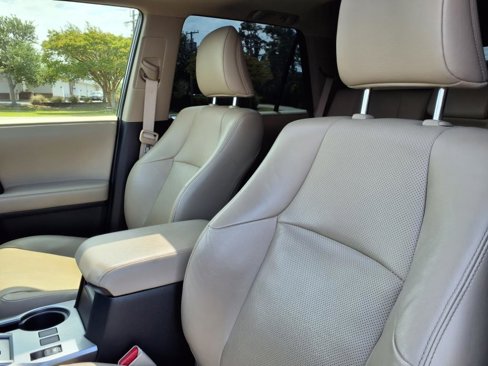 Used 2022 Toyota 4Runner Limited image 18