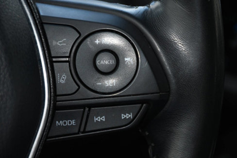 Used 2019 Toyota Camry SE image 28