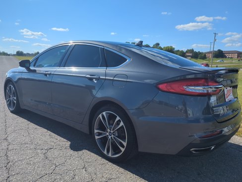 Used 2019 Ford Fusion Titanium image 5