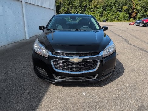 Used 2016 Chevrolet Malibu LT w/ Power Convenience Package image 9