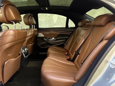 Used 2015 Mercedes-Benz S 550 4MATIC Sedan image 20