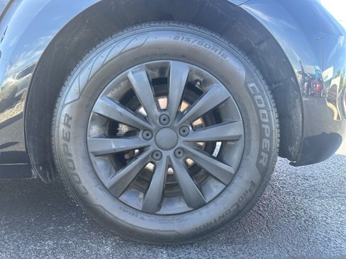 Used 2017 Volkswagen Beetle 1.8T S image 30