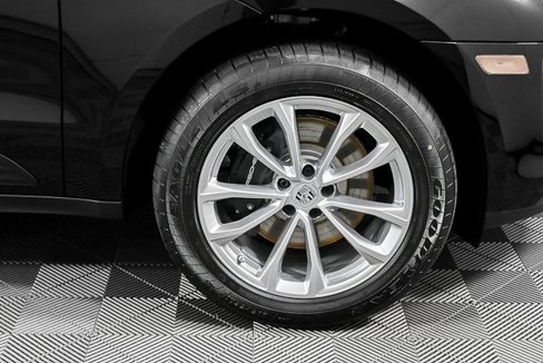 Certified 2025 Porsche Macan image 35