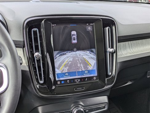 Used 2023 Volvo XC40 B5 Plus w/ Driver Assist Package image 22