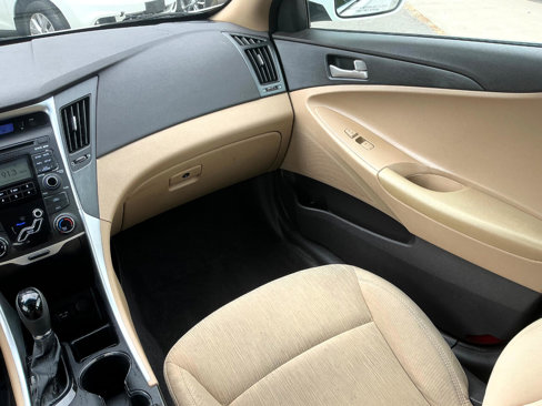 Used 2011 Hyundai Sonata GLS image 18