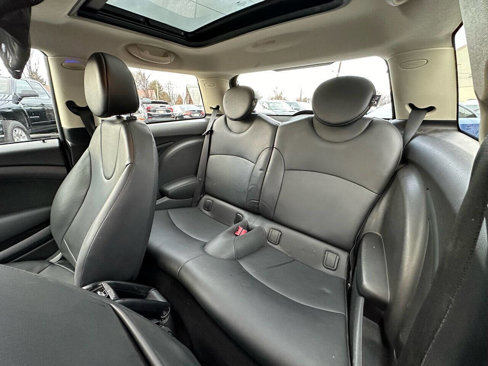 Used 2013 MINI Cooper Hardtop image 11