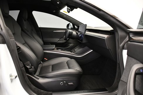 Used 2022 Tesla Model S image 43