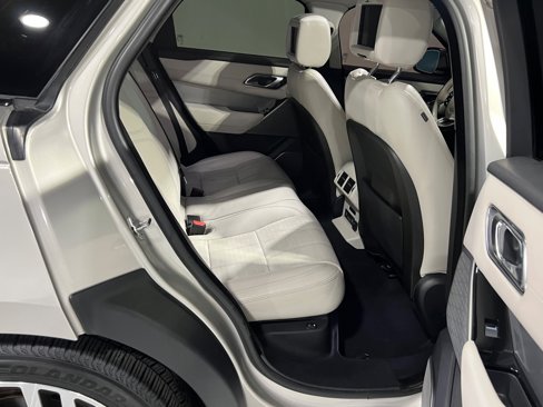 Used 2018 Land Rover Range Rover Velar R-Dynamic HSE image 50