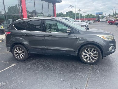 Used 2017 Ford Escape Titanium image 8